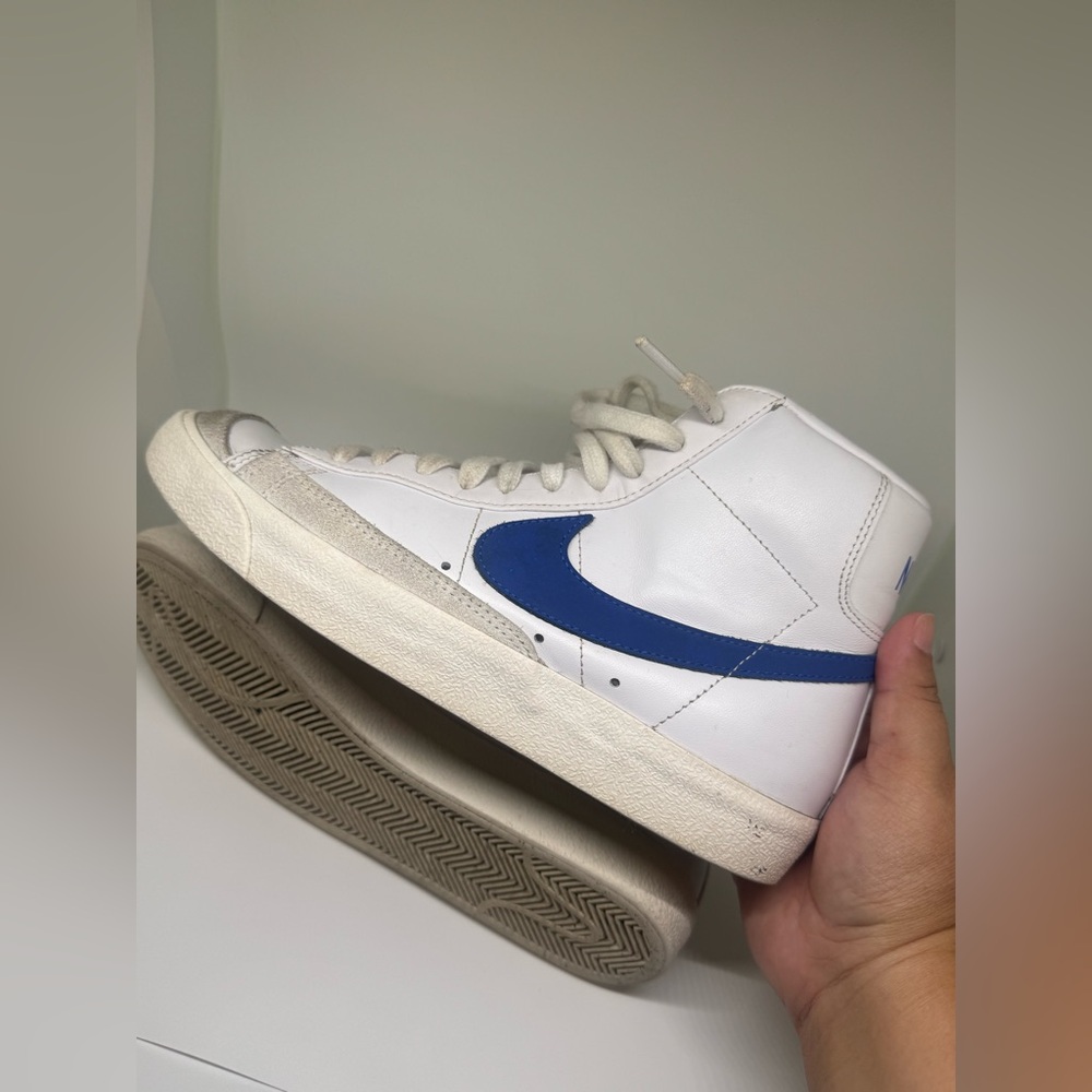 Nike White and Blue Sneakers with Classic Design